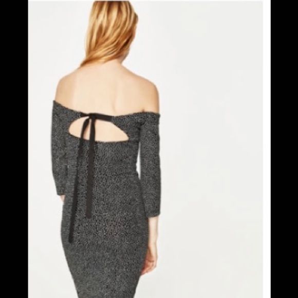 🖤Zara NWOT off the shoulder bodycon dress - Picture 2 of 3